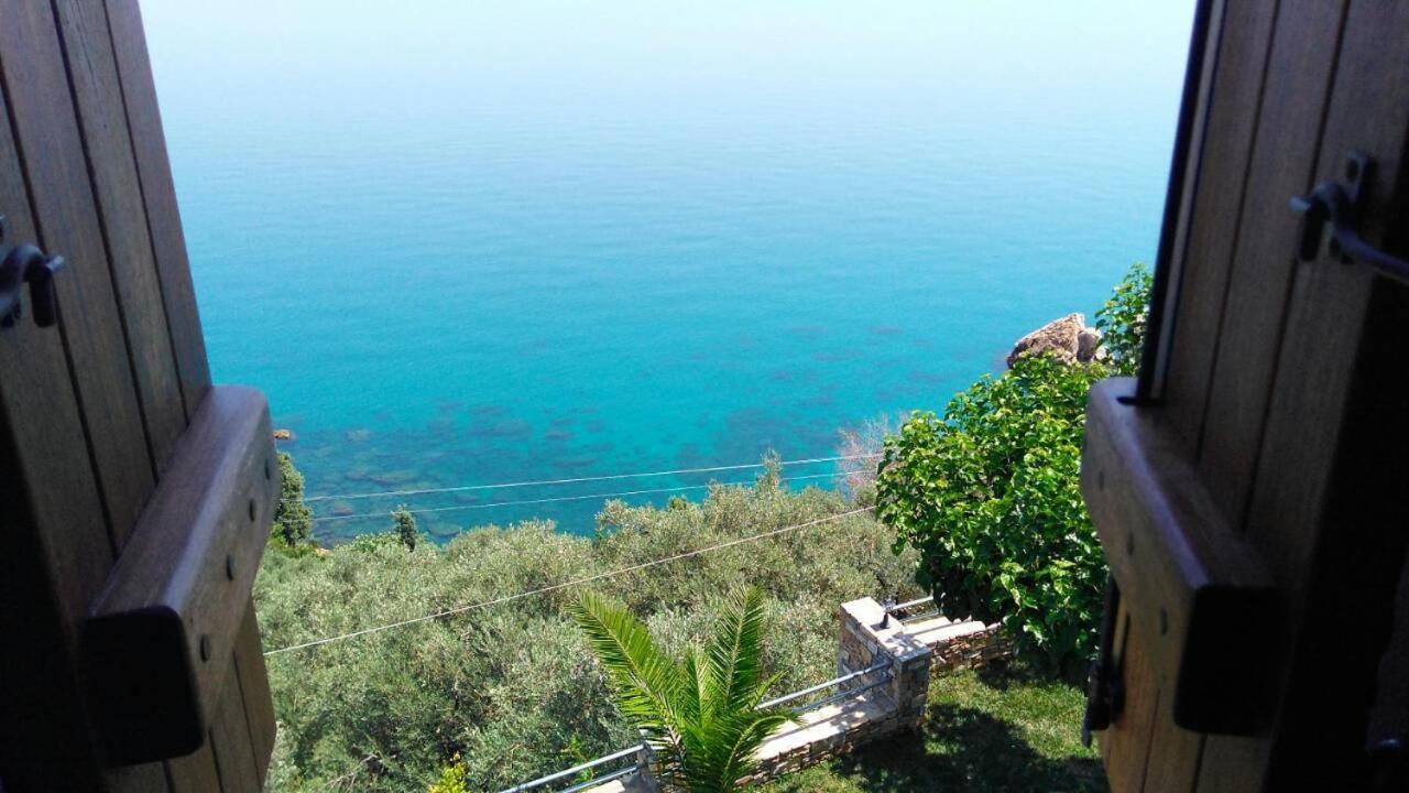 Guesthouse Enastron Хорефто Экстерьер фото